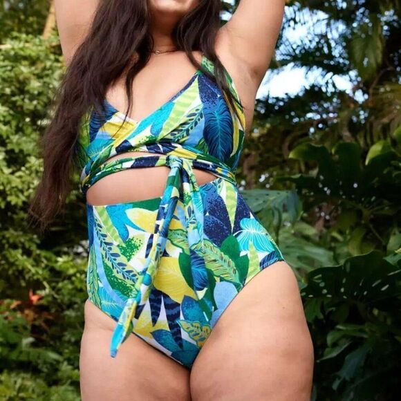 aerie Other - AERIE Real Good One Piece Full Coverage Wrap Swimsuit Tropical Leaf Size Small